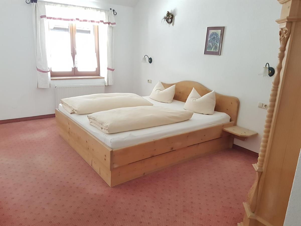 Gasthof Schuetzenwirt Щайнах ам Бренер Екстериор снимка